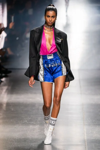 Look 43